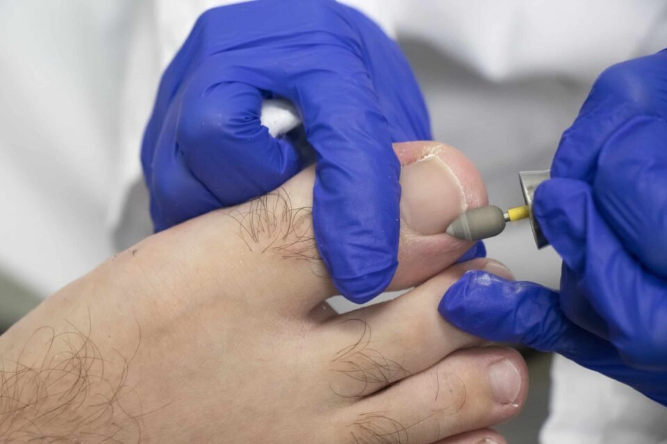 medi-pedi-process-breakdown-nail-care-scaled-960x640